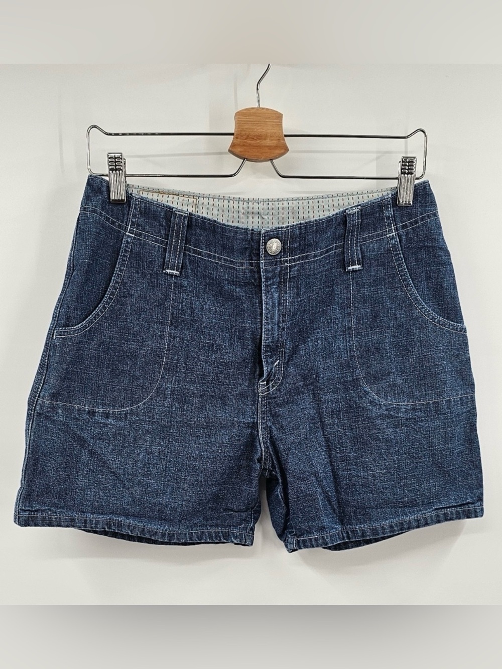 Levi's Wash Denim Women's Shorts Size 10